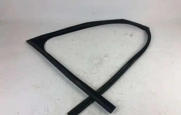 Jaguar I-Pace Rubber seal front door (on door) J9D321596A