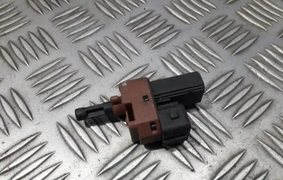 Brake pedal sensor switch