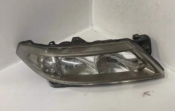 Renault Laguna II Headlight/headlamp 8200002466 89004692