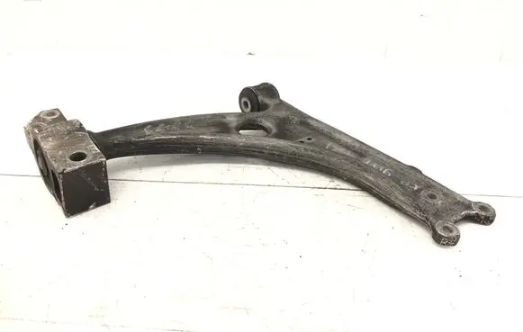 Volkswagen PASSAT CC Front lower control arm/wishbone 3C0407153B