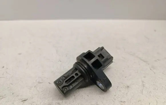 Mitsubishi Lancer VIII Crankshaft position sensor MR985041 314717309