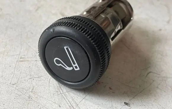 Opel Combo C Cigarette lighter front 