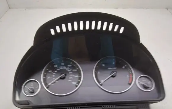 BMW 5 F10 F11 Speedometer (instrument cluster) 211994806 924934701