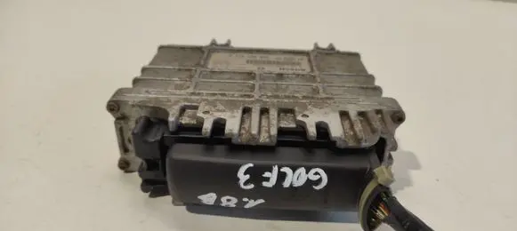 Volkswagen Golf III Engine control unit/module 0261203591 3A0907311A 26SA3605