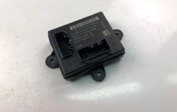 Ford Focus Door control unit/module BV6N14B531AF