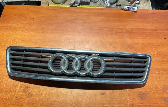 Audi A6 S6 C5 4B Front grill 4B0853651A