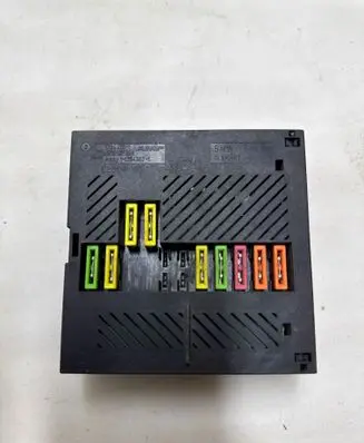 BMW 7 E65 E66 Fuse module 7510638