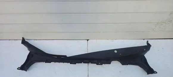 Tesla Model Y Juniper Wiper trim 198044000E 1980440
