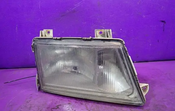Mercedes-Benz Sprinter W901 W902 W903 W904 Headlight/headlamp 14377400