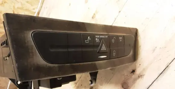 ESP (stability program) switch