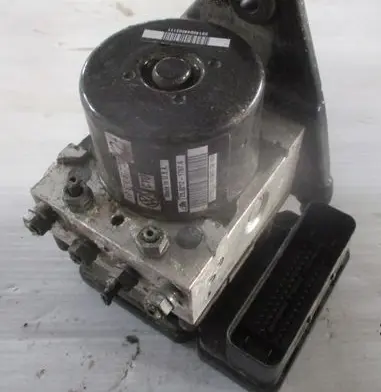 Volkswagen Golf VI ABS Pump