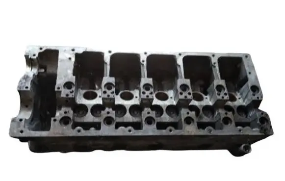 Volkswagen Transporter - Caravelle T5 Engine head 070103373A