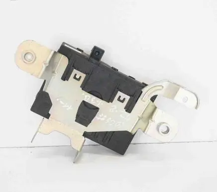 Mazda 2 Central body control module 