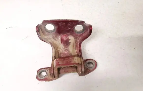 Subaru Forester SH Rear door lower hinge