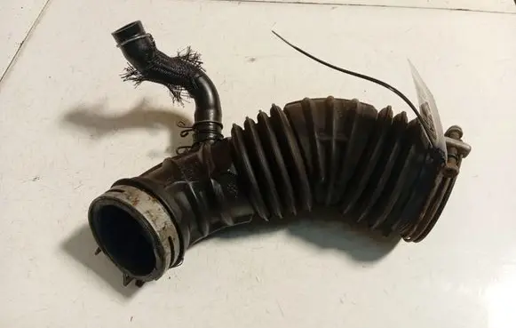 Toyota Avensis T250 Air intake hose/pipe 178800R010