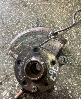 Ford Galaxy Front wheel hub