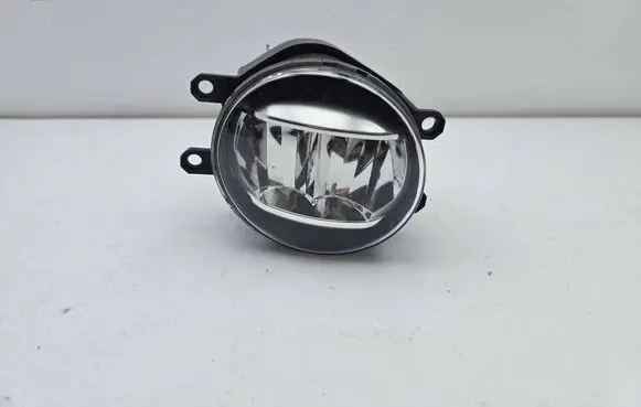 Toyota C-HR I Front fog light E1313794