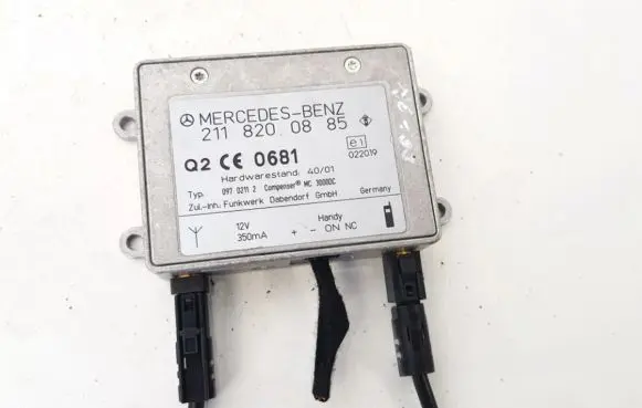 Mercedes-Benz E W211 Antenna control unit 2118200885 e1022019