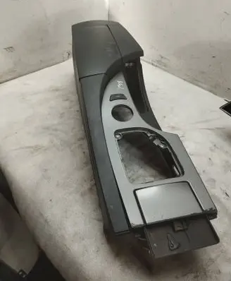 BMW 5 E60 E61 Armrest 7034086 72758413 7060013