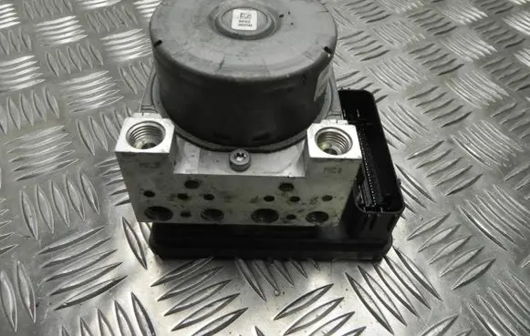 Ford Mustang V ABS Pump GR3C2C405AB AA522