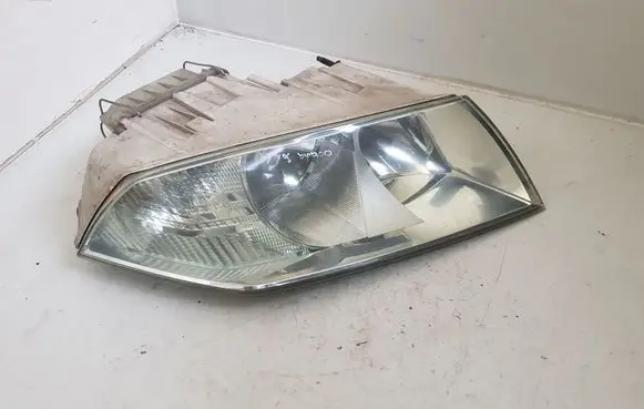Skoda Octavia Mk2 (1Z) Headlight/headlamp 1Z1941016