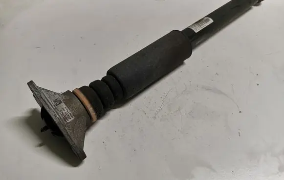 BMW X1 F48 F49 Rear shock absorber/damper 6882851