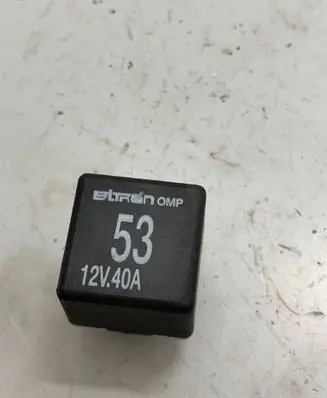Volkswagen Transporter - Caravelle T5 Other relay 141951253B