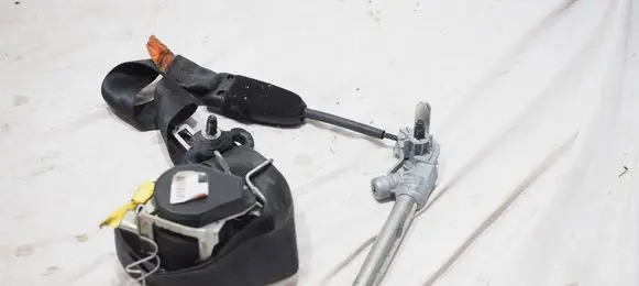 Fiat Punto Evo Front seatbelt 617492500 13214639 6083650AA