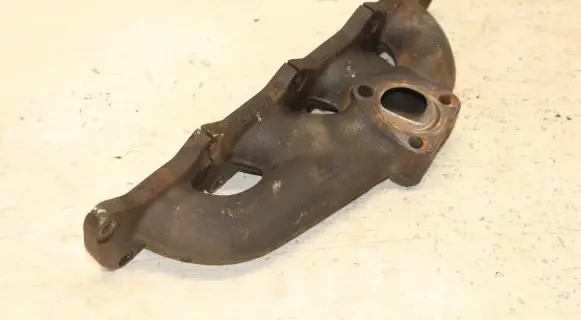 Audi A3 S3 8L Exhaust manifold 06A253033