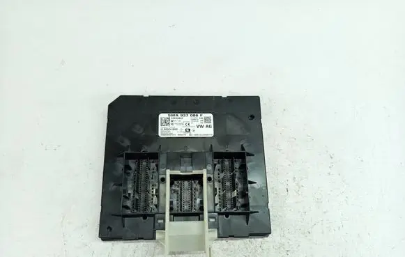 Seat Leon IV Comfort/convenience module 5WA937086F F005V03157 2021SG061