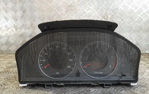 Volvo V70 Speedometer (instrument cluster) 36000416 31254540AA 691996800