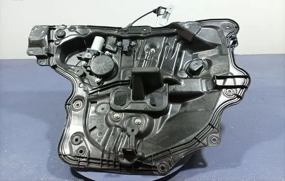 Mazda 6 Front door window regulator with motor GHP95897X