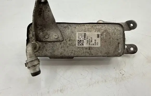 BMW 3 F30 F35 F31 Transmission/gearbox oil cooler 8514515