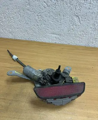 Mercedes-Benz E W210 Wiper motor 0390201563 D8936