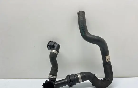 BMW 2 F22 F23 Engine coolant pipe/hose 8518749
