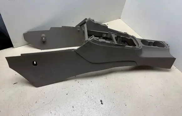 Volkswagen Golf VI Center console 5K0863243C
