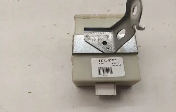 Toyota Avensis T250 Door central lock control unit/module 8974105070