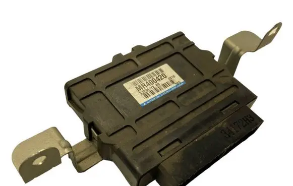 Mitsubishi Pajero ABS control unit/module MR400420 X2T34172