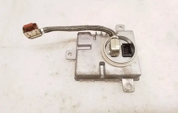 Porsche 911 991 Headlight ballast module Xenon 99161832303