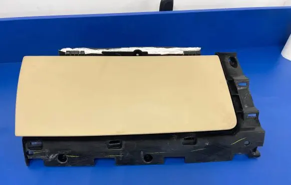 Tesla Model X Glove box 100229900B