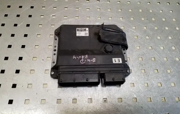 Toyota RAV 4 (XA30) Engine control unit/module 8966142C00 1758007734