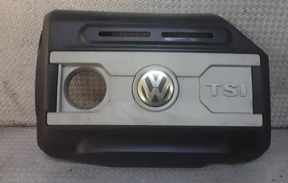 Volkswagen PASSAT CC Engine cover (trim) 06J103925P