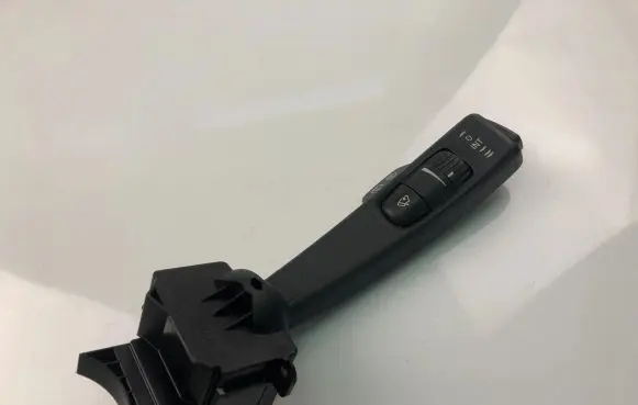 Volvo V50 Indicator stalk 17D770