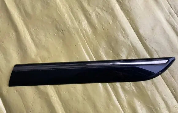 Mercedes-Benz A W169 Front door trim (molding) A1696900962