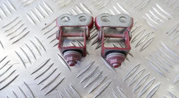 Toyota Yaris XP210 Loading door hinge set 688010D390