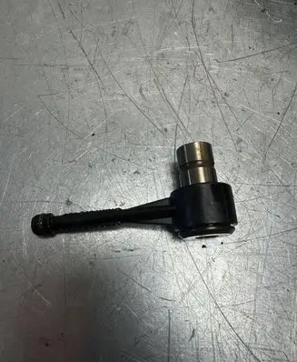 BMW 7 E38 Oil fill pipe 1736329
