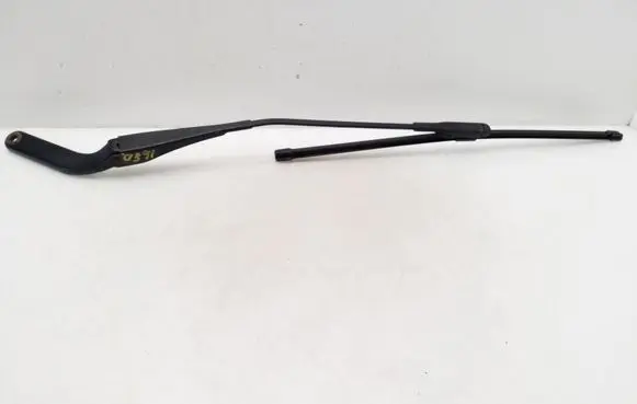 Windshield/front glass wiper blade