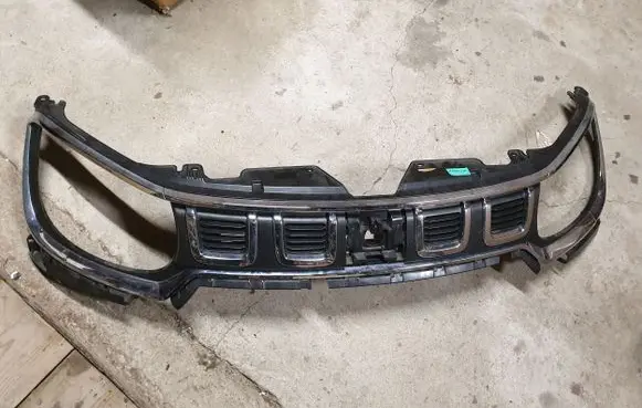 Suzuki Ignis Front bumper upper radiator grill 7211173S0 7211273S0