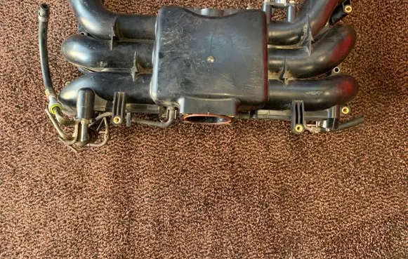 Subaru Outback Intake manifold AB750 AB590