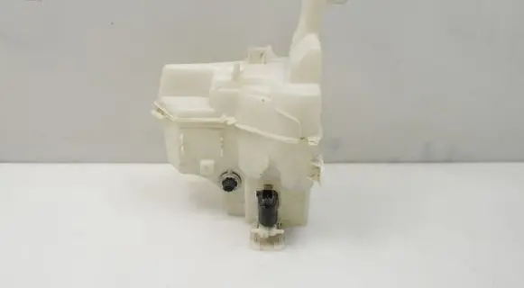 Windshield washer fluid reservoir/tank